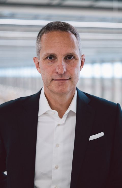 Jan Philippiak ist Gesellschafter und Beirat der ebm-papst-Gruppe in Mulfingen bei Stuttgart. Jan Philippiak ist Gesellschafter und Beirat der ebm-papst-Gruppe in Mulfingen bei Stuttgart.