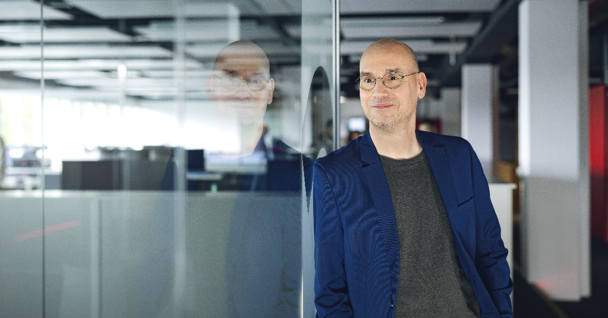 Immer mit dem Blick nach vorn: Riedel-Gründer Thomas Riedel. / Foto: Henning Ross